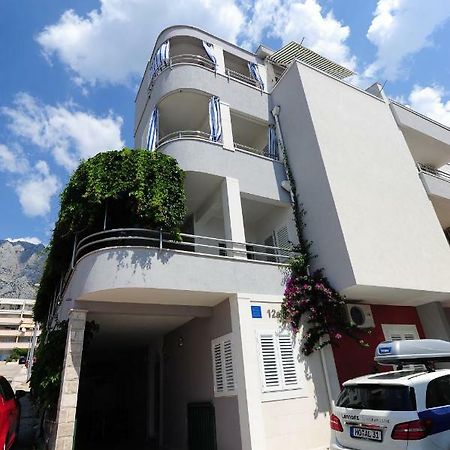 Milic Apartments Makarska Eksteriør billede