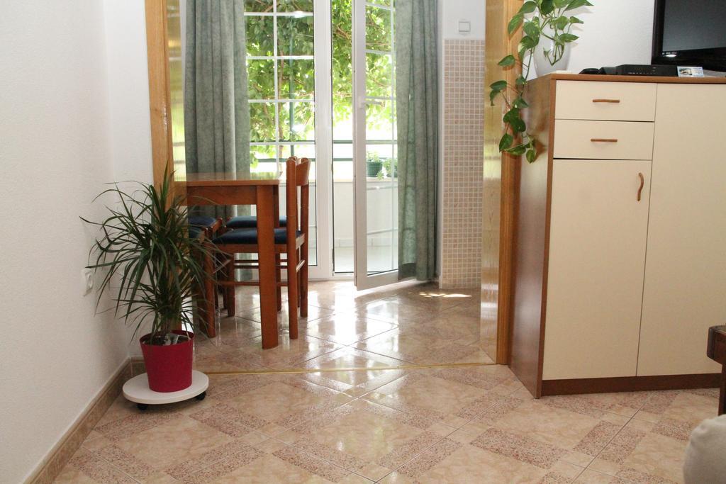 Milic Apartments Makarska Værelse billede
