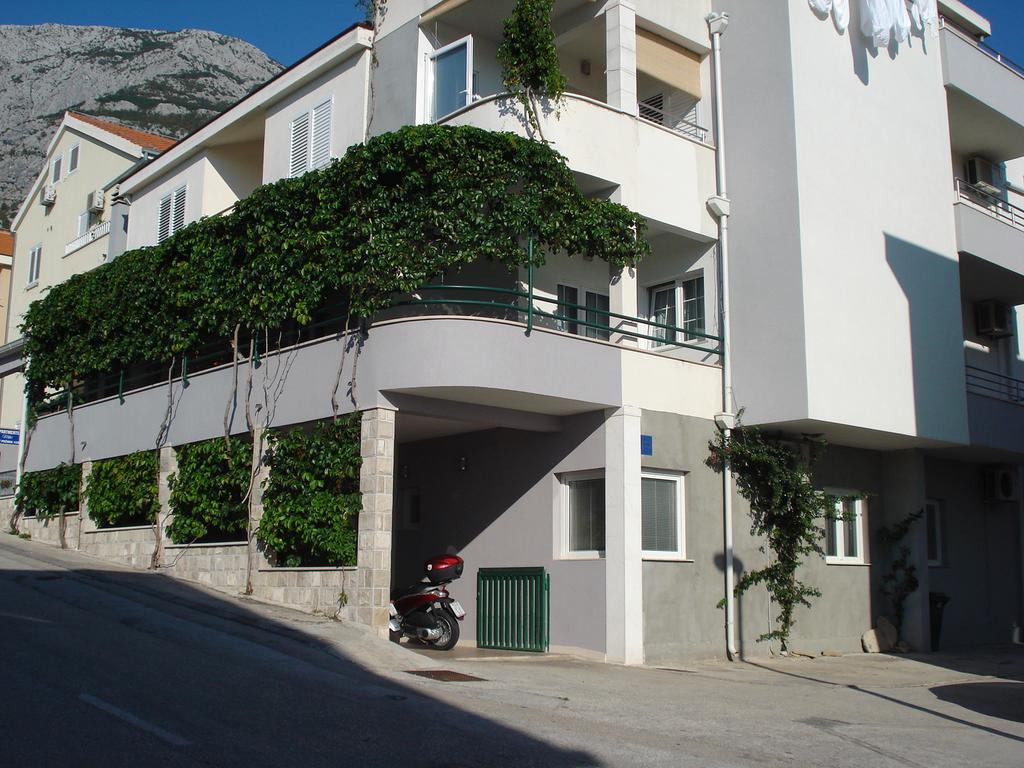 Milic Apartments Makarska Eksteriør billede