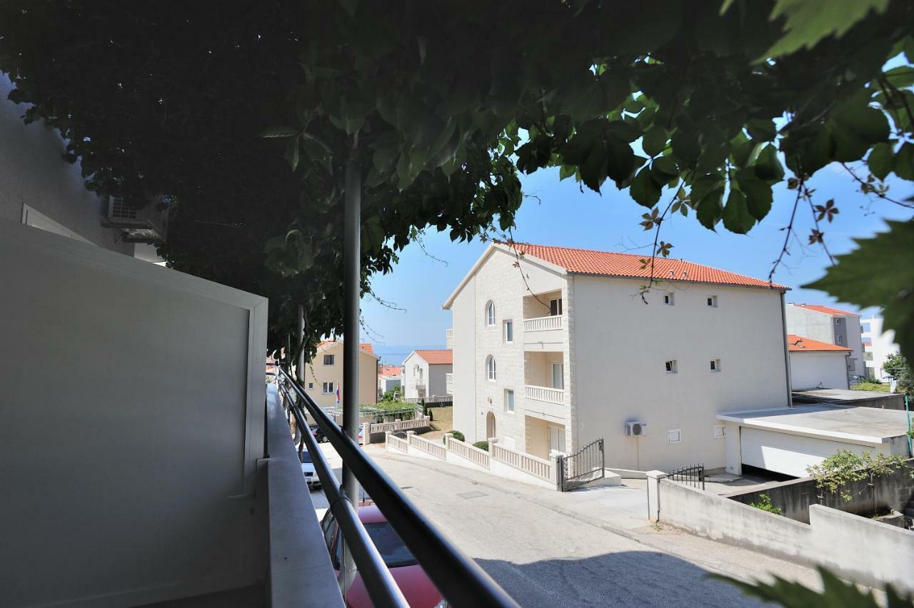 Milic Apartments Makarska Eksteriør billede