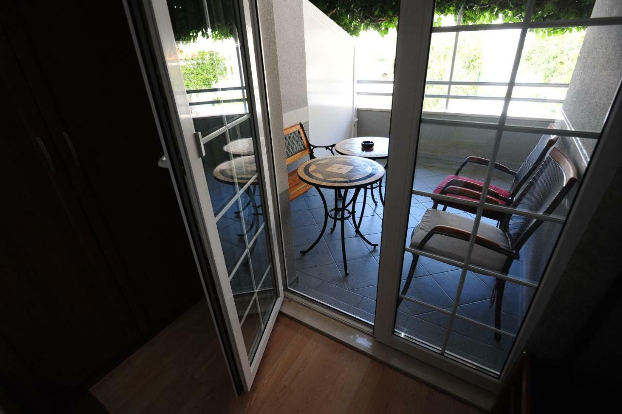 Milic Apartments Makarska Eksteriør billede