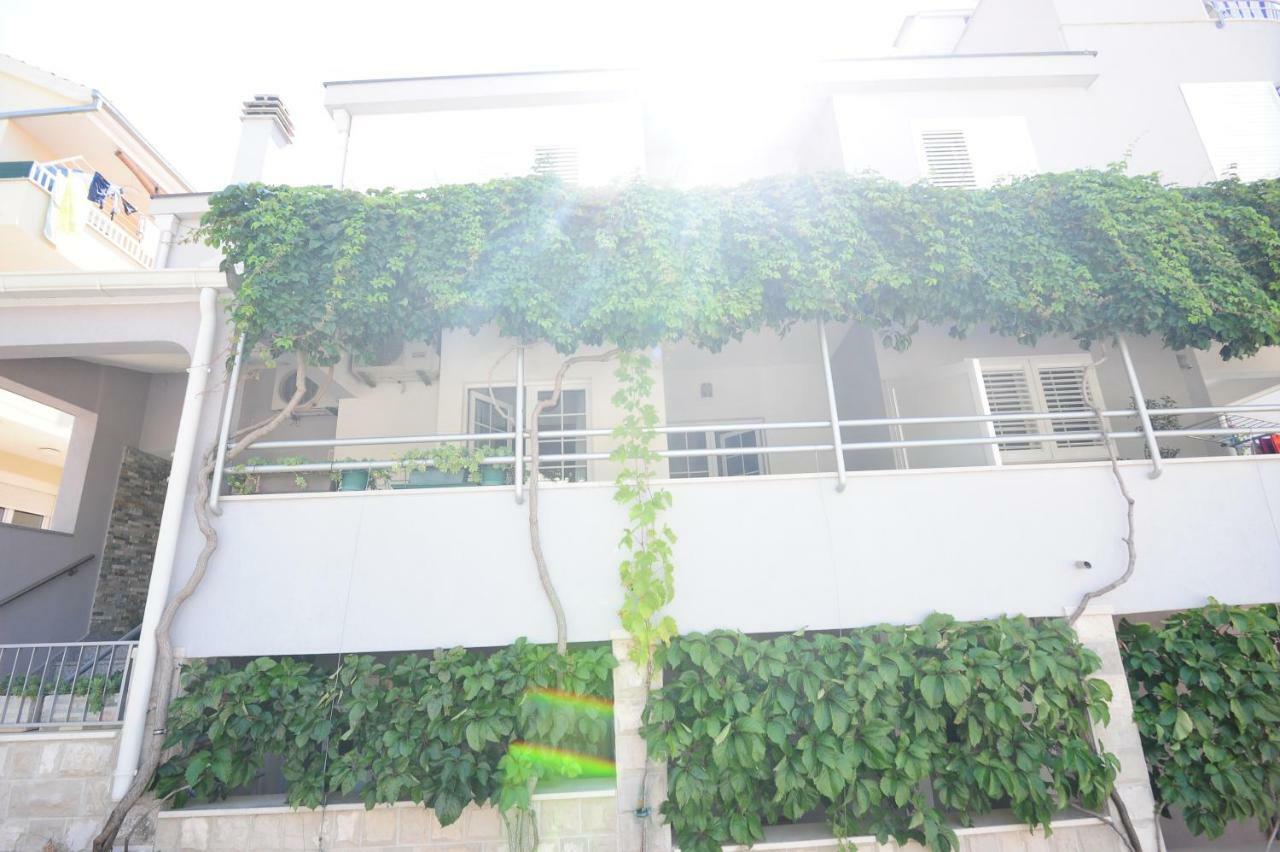 Milic Apartments Makarska Eksteriør billede