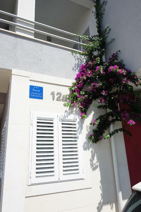 Milic Apartments Makarska Eksteriør billede