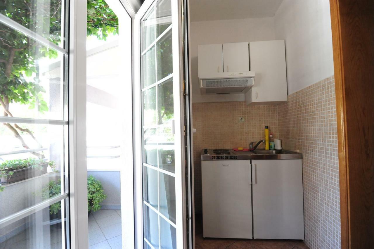 Milic Apartments Makarska Eksteriør billede
