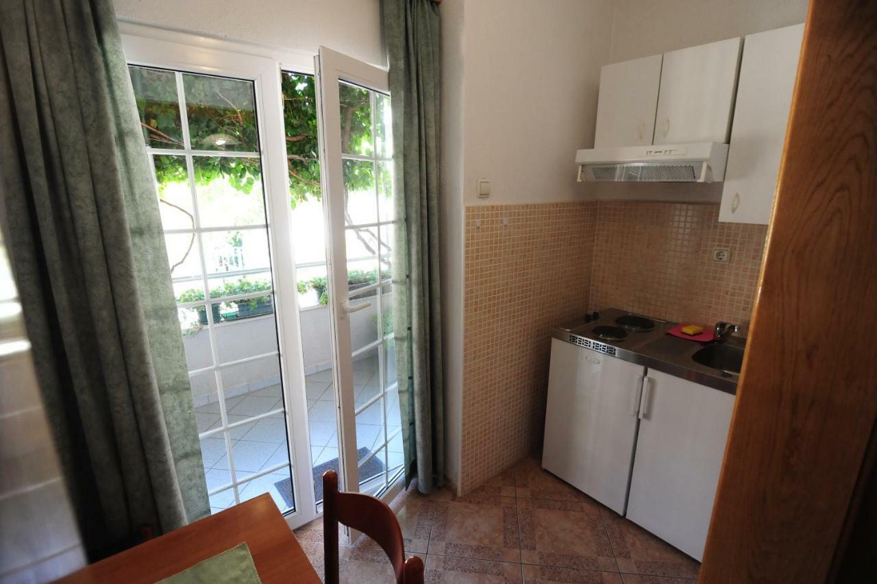Milic Apartments Makarska Eksteriør billede